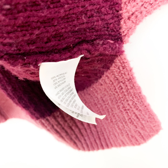 Kenar Half Sleeve Pink Colorblocked Sweater - Picture 3 of 13